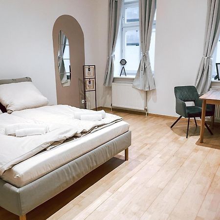 Zentrales Apartment Naehe Schoenbrunn - 2 Pers Vienna Luaran gambar